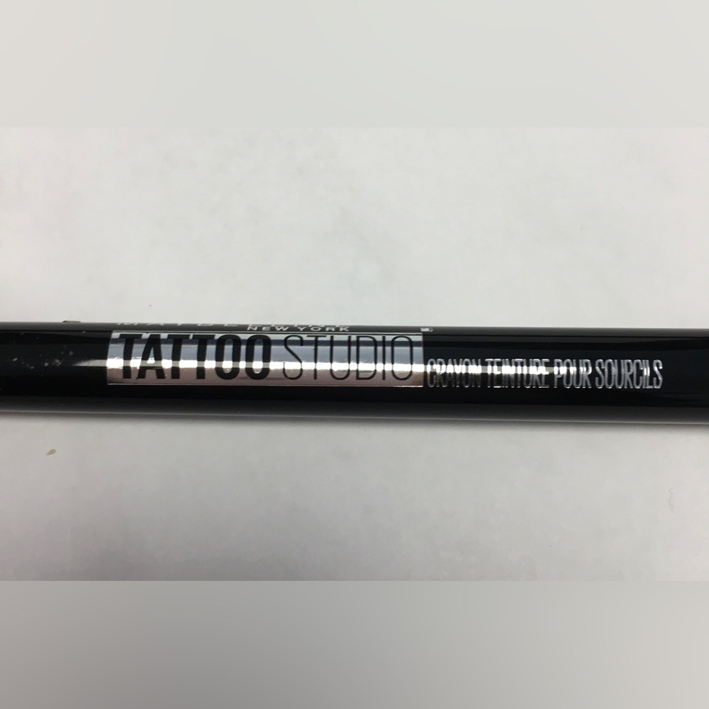 Maybelline medium brown tattoo studio brow tint pen, used 2x.